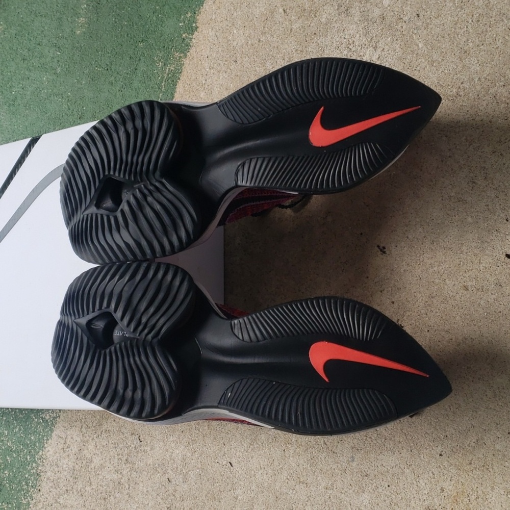Brand new Nike "Air Zoom Alphafly Next" running shoes - Picture 5 of 13